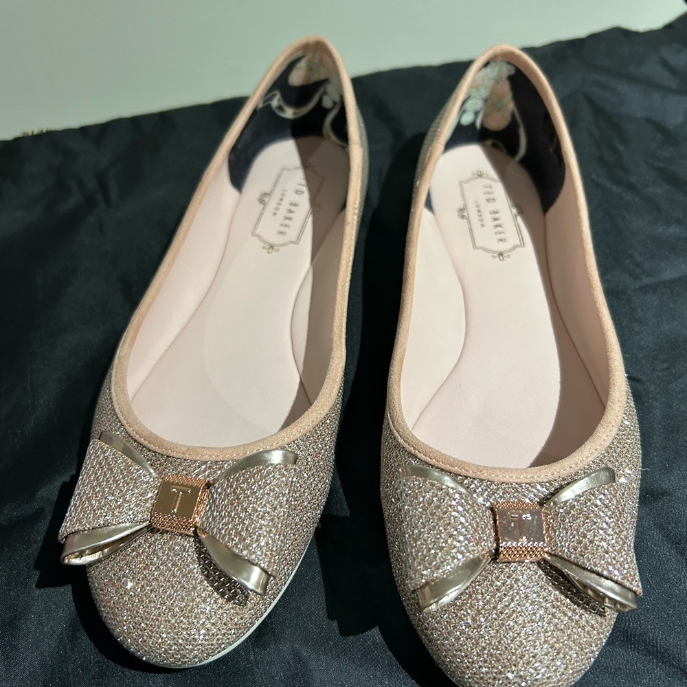 Ted Baker Cinderella Rose Gold flats - Size 8